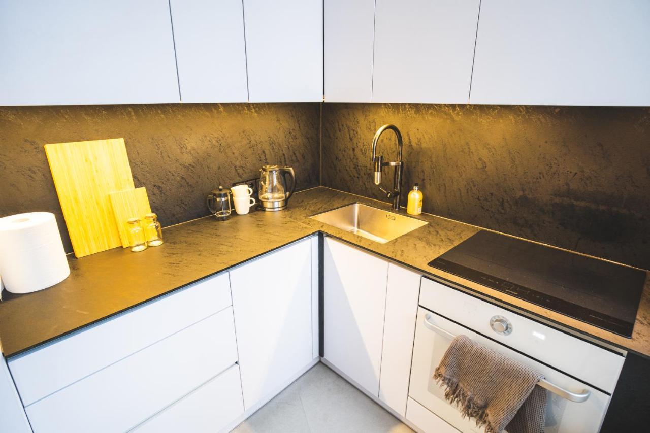 Old Town Apartment *